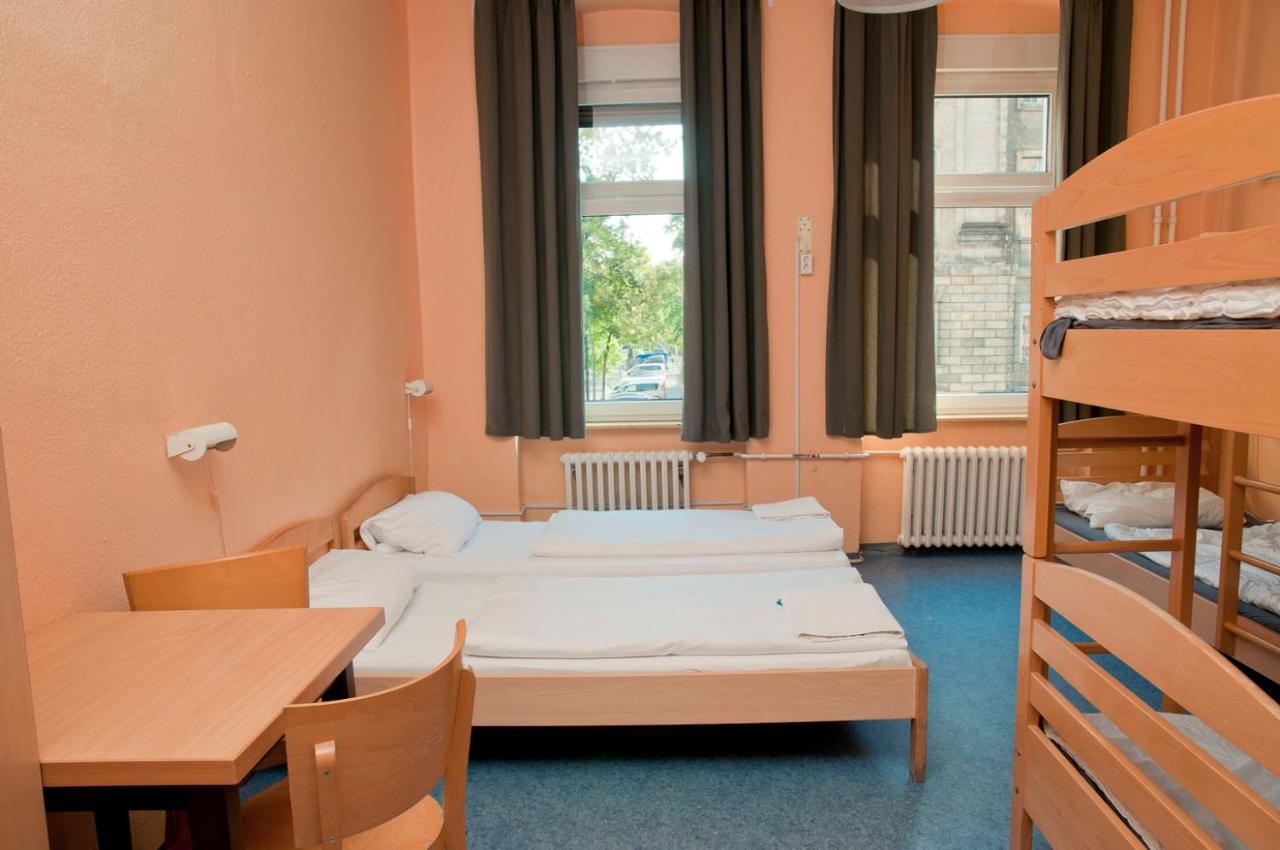 Bed 6-Bed Mixed Dormitory Room